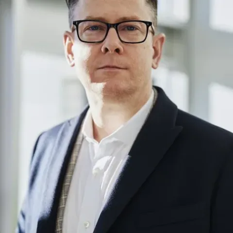 Deniz Tek